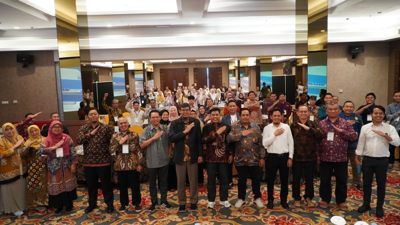 Perkuat Budaya Mutu dan Tata Kelola Pendidikan Tinggi, ITBKES Ahmad Dahlan Jawa Timur Ikuti Sosialisasi SN Dikti, SPMI, dan Diferensiasi Misi